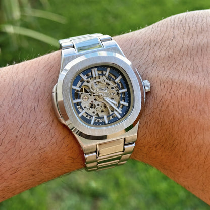 Luca Poedagar® Skeleton | Luca Poedagar